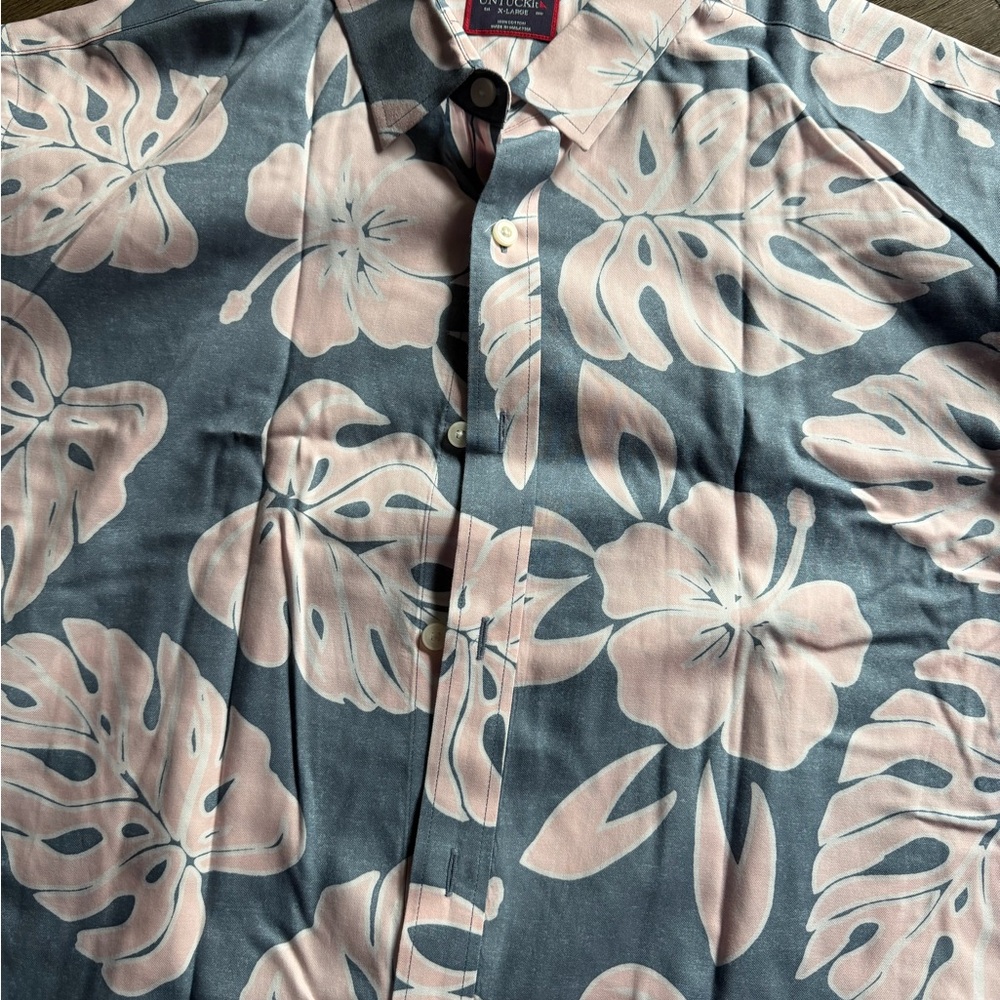 Floral Blue and Pink Men's Shirt UnTuckit Large excellent condition